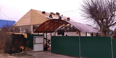 Photo: while Roman Makhnev was behind bars, his mother's house burned down