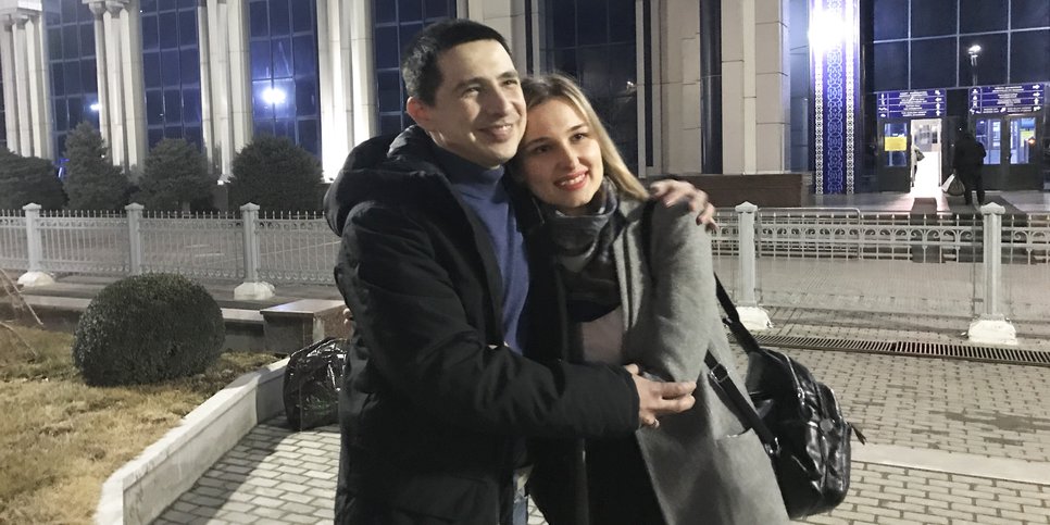 Feliks Makhammadiyev avec sa femme, Yevgeniya. Tachkent (janvier 2021)