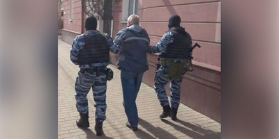 In the photo: the detention of a believer in Yaroslavl. Source: website of the press service of the National Guard Directorate for the Yaroslavl Region
