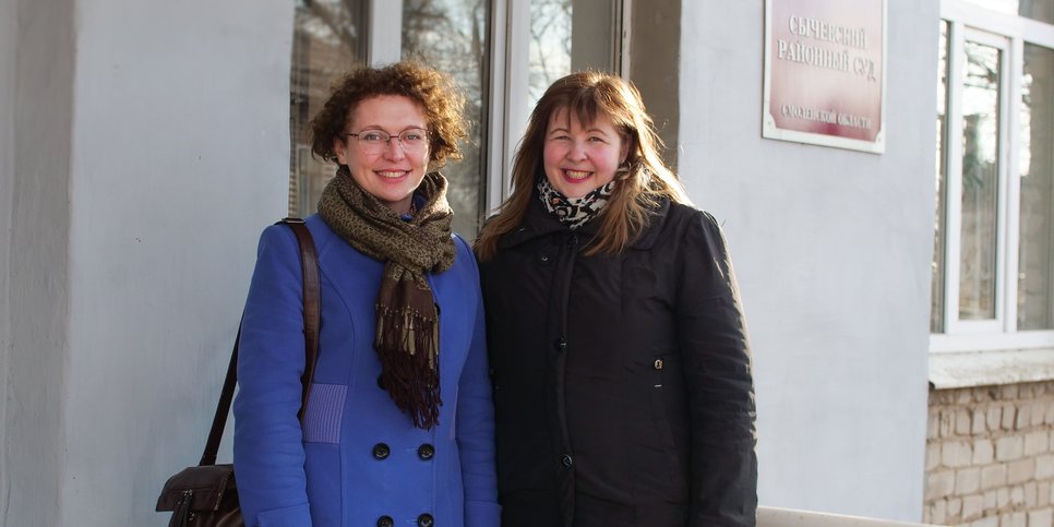 Auf dem Foto: Natalia Sorokina und Maria Troshina, April 2021