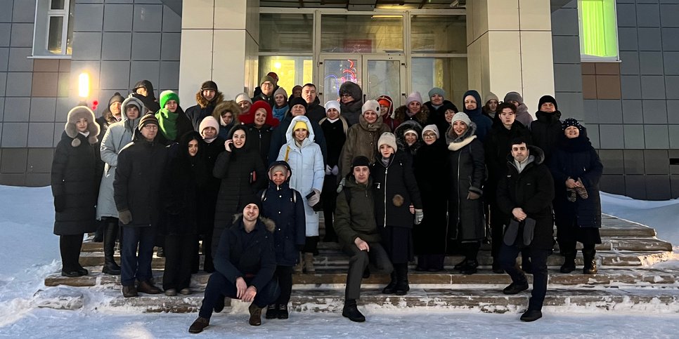 Not long before the verdict, a group of friends came to the courthouse to support the convicted persons. December 2023