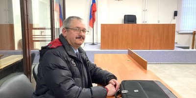 Mikhail Sveshnikov am Tag der Urteilsverkündung