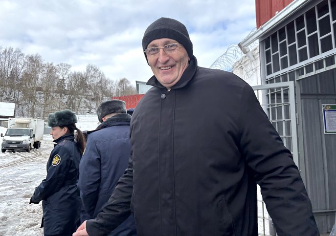 Vladimir Melnik al posto di blocco della colonia penale. 9 aprile 2025